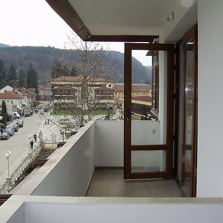 Apartment Planinski Rai Tryavna Exterior foto